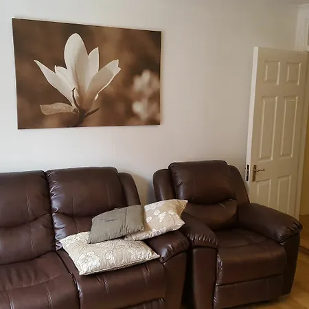 Bertram Court Apartment *